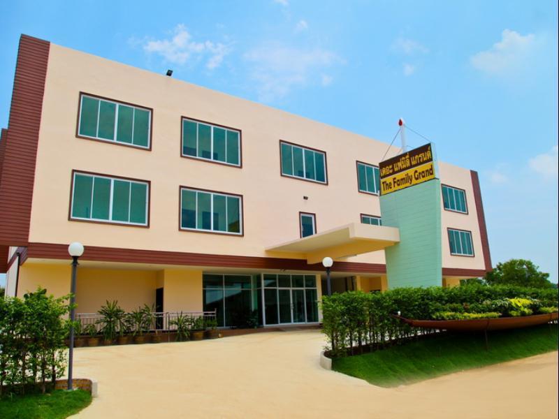 Hotel The Family Grand Udon Thani Exterior foto