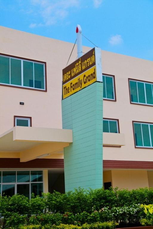 Hotel The Family Grand Udon Thani Exterior foto
