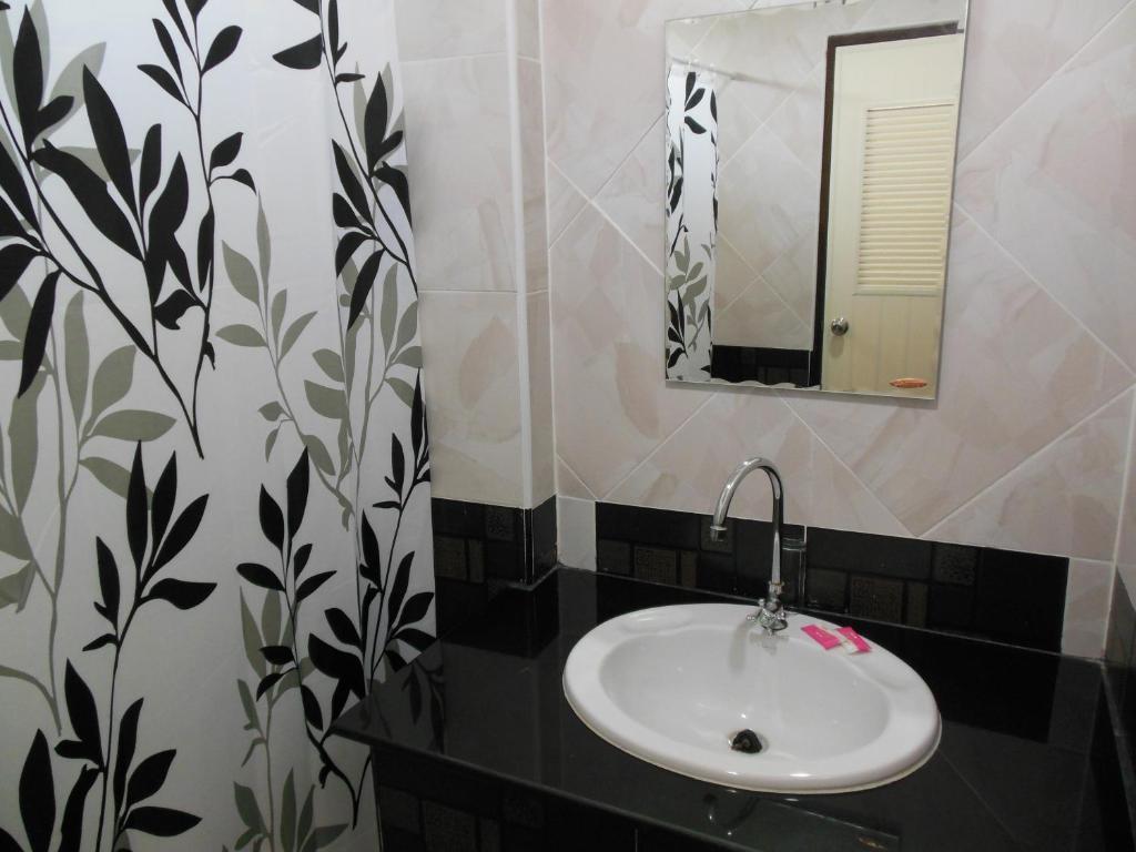 Hotel The Family Grand Udon Thani Exterior foto